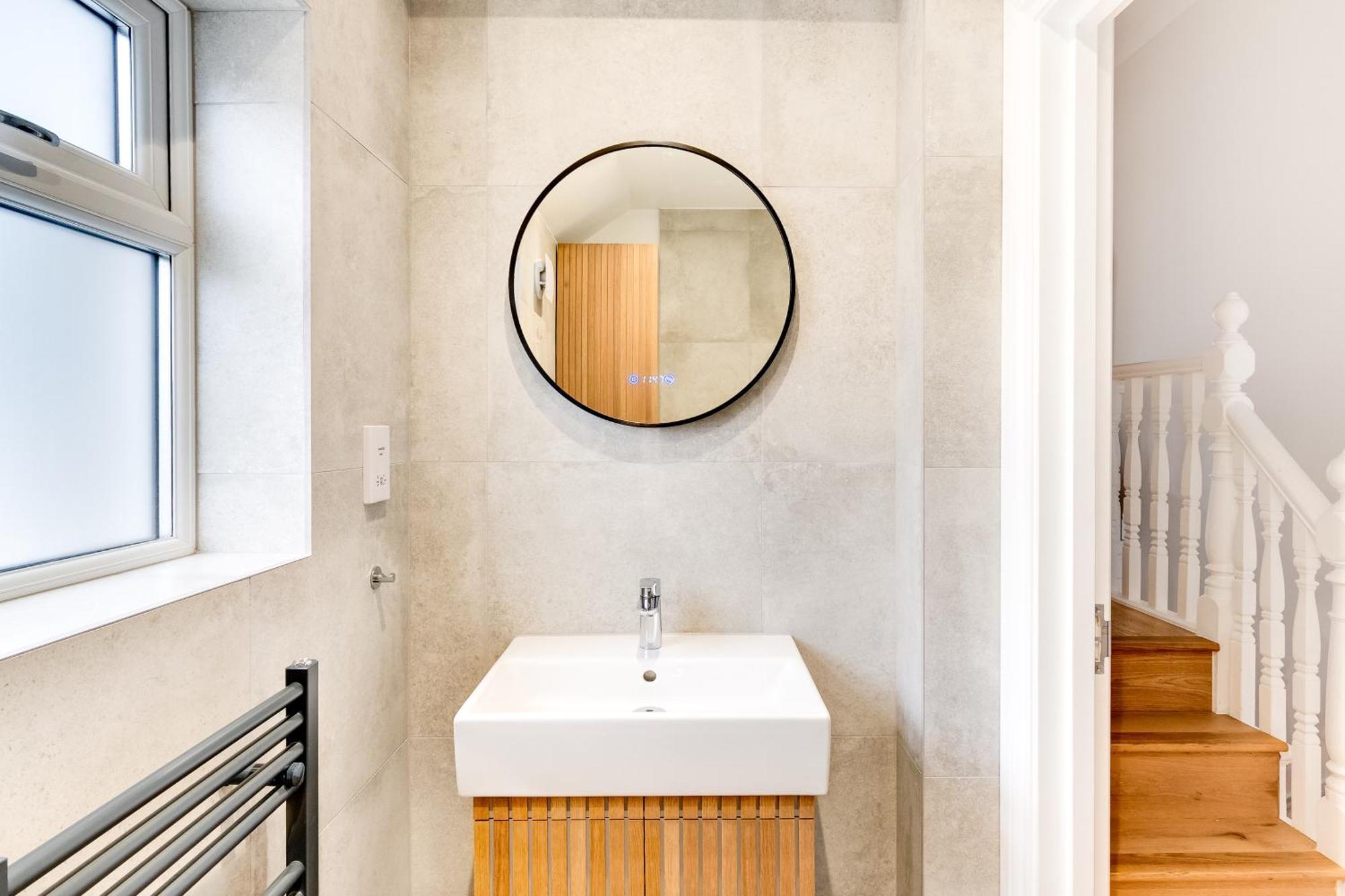 Vakantiehuis Charming Elegance At The Pontcanna Pearl - Prime Location With Comfort And Style Cardiff